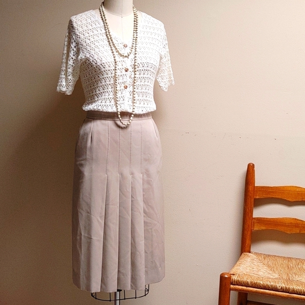 Vintage Louis Féraud Gabardine Worsted Wool Pleated w Pockets Skirt 2/4